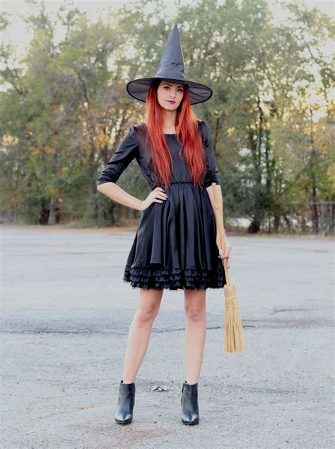 Accessorizing for Witchcraft: How to Add an Authentic Touch to Your Witch Costume